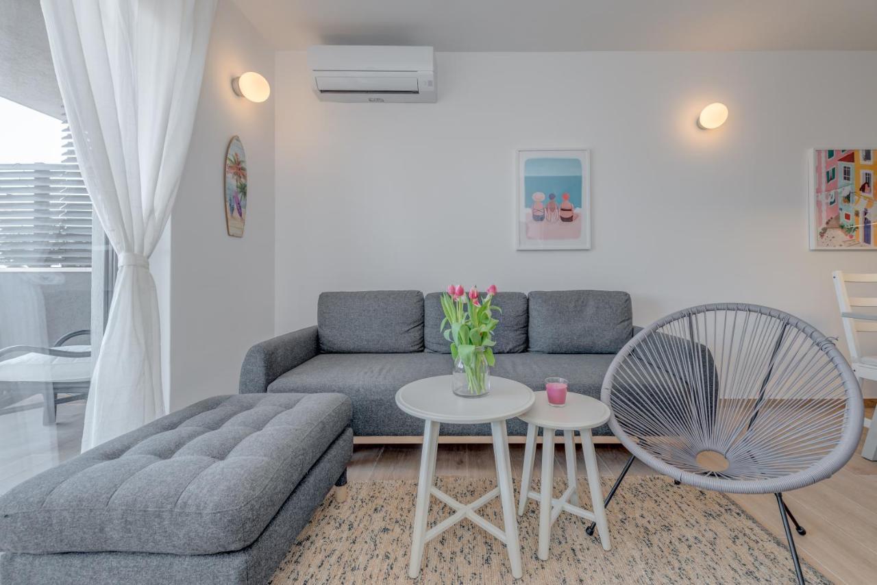 New And Chic Place Near Old Town Of Trogir Exterior foto